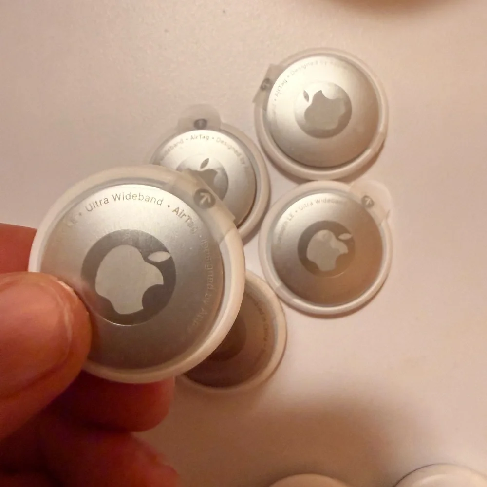Apple AirTags set of 5- new unused
